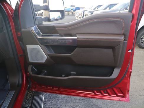 Used 2024 Ford F350 King Ranch w/ FX4 Off-Road Package image 14