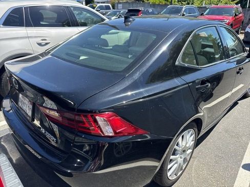 Used 2016 Lexus IS 200t RWD image 4