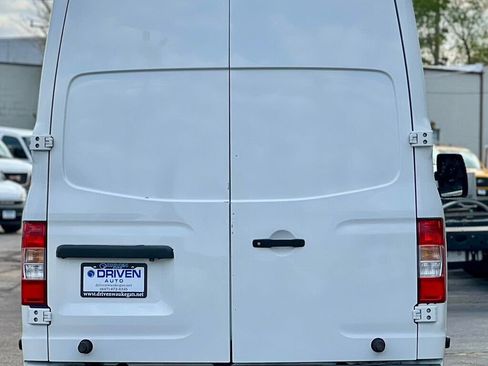 Used 2019 Nissan NV 2500 SV RWD image 28