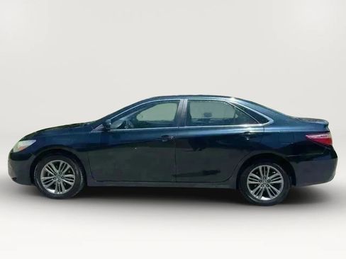 Used 2016 Toyota Camry SE image 8