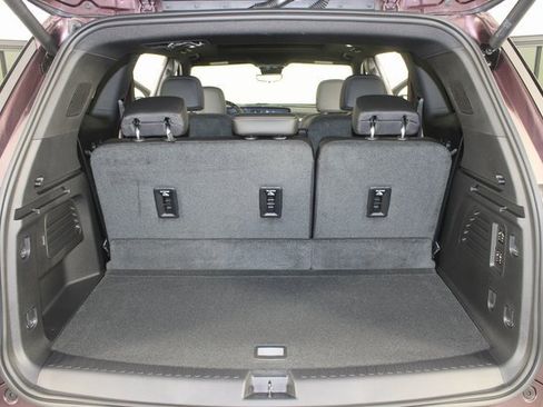 New 2026 Buick Enclave Avenir image 24