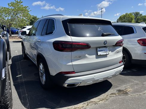 Used 2023 BMW X5 xDrive45e w/ Executive Package AWD/4WD image 15