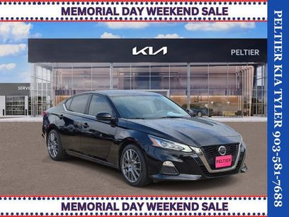 Used 2019 Nissan Altima 2.5 SR w/ SR Premium Package