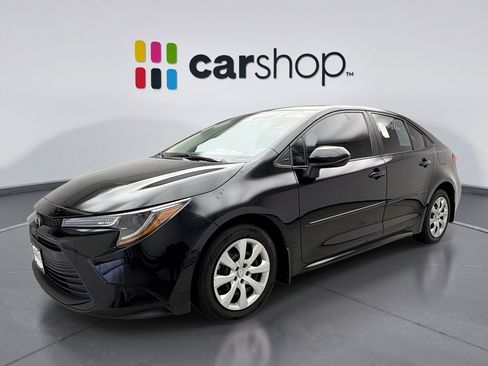 Used 2024 Toyota Corolla LE image 1