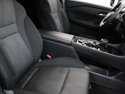 Certified 2024 Nissan Rogue SV AWD/4WD image 23