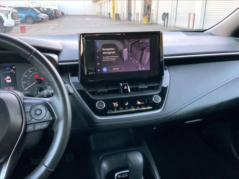 Used 2024 Toyota Corolla SE image 7