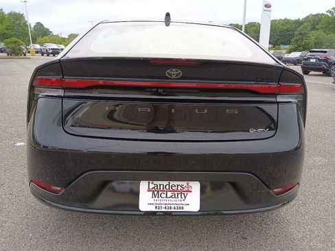 New 2026 Toyota Prius Limited FWD image 4