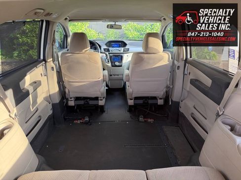 Used 2015 Honda Odyssey EX image 26