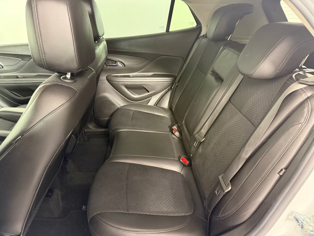 Used 2022 Buick Encore Preferred w/ Safety Package FWD image 19