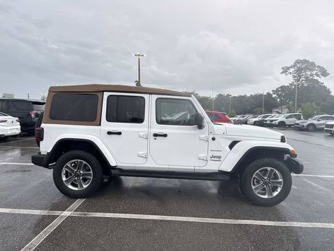 Used 2021 Jeep Wrangler Unlimited Sahara w/ Safety Group AWD/4WD image 5