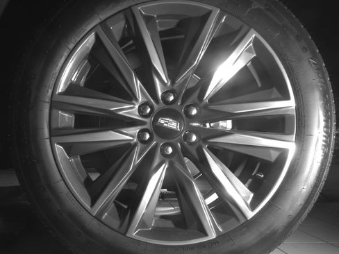 Used 2024 Cadillac Escalade Sport Platinum w/ LPO, Floor Liner Package AWD/4WD image 28
