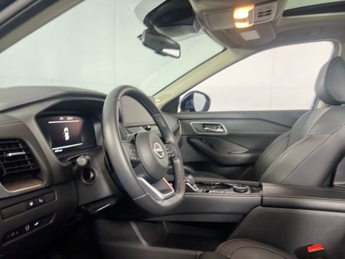 Used 2024 Nissan Rogue Platinum w/ Platinum Premium Package image 21