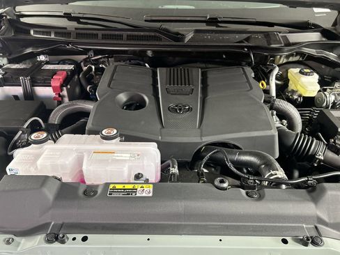 New 2026 Toyota Tundra Platinum AWD/4WD image 11