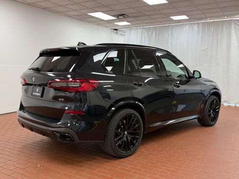 Used 2020 BMW X5 M50i image 9