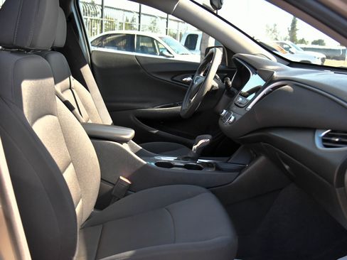 Used 2023 Chevrolet Malibu LT FWD image 40