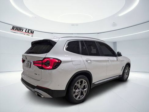 Used 2024 BMW X3 sDrive30i w/ Premium Package w/ZPA RWD image 3