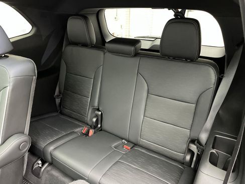 Used 2026 Buick Enclave Sport Touring w/ Power Package AWD/4WD image 14