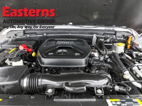 Used 2023 Jeep Wrangler Unlimited w/ Cold Weather Group image 7