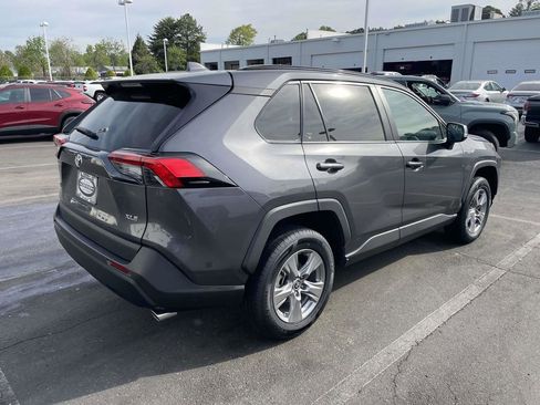 Used 2024 Toyota RAV4 XLE FWD image 9