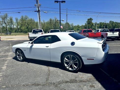 Used 2020 Dodge Challenger R/T image 9
