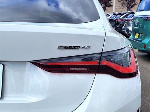 Used 2023 BMW i4 eDrive40 w/ Premium Package image 11