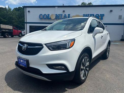 Used 2020 Buick Encore Essence AWD/4WD image 2