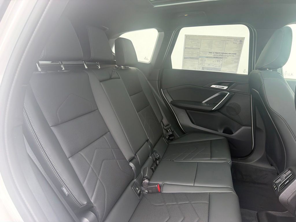 New 2027 BMW X1 xDrive28i AWD/4WD image 12