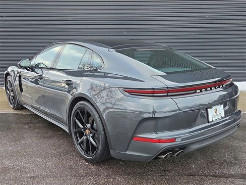 New 2026 Porsche Panamera 4 image 3