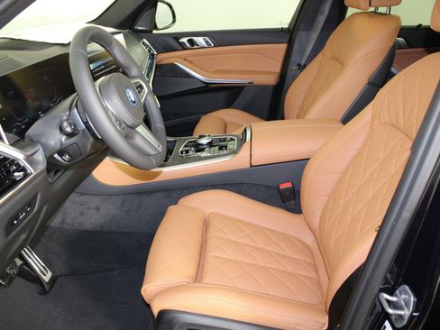 New 2026 BMW X5 xDrive50e w/ Executive Package image 5