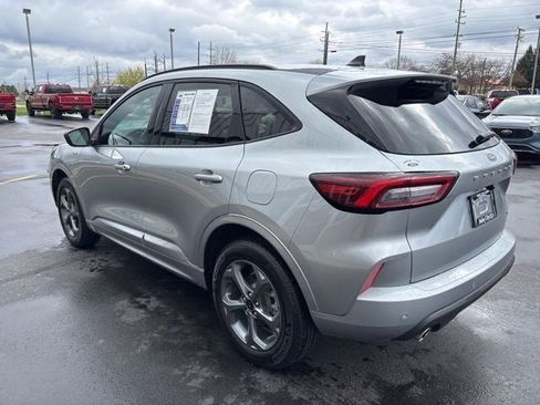 Used 2023 Ford Escape ST-Line w/ Tech Pack #1 AWD/4WD image 18