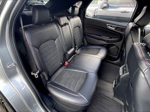 Used 2023 Ford Edge ST-Line w/ Class II Trailer Tow Package AWD/4WD image 24