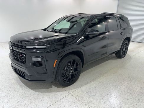 Used 2026 Chevrolet Traverse RS w/ LPO, Floor Liner Package image 1