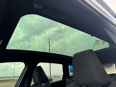 Used 2026 BMW X3 xDrive30 w/ M Sport Package image 19