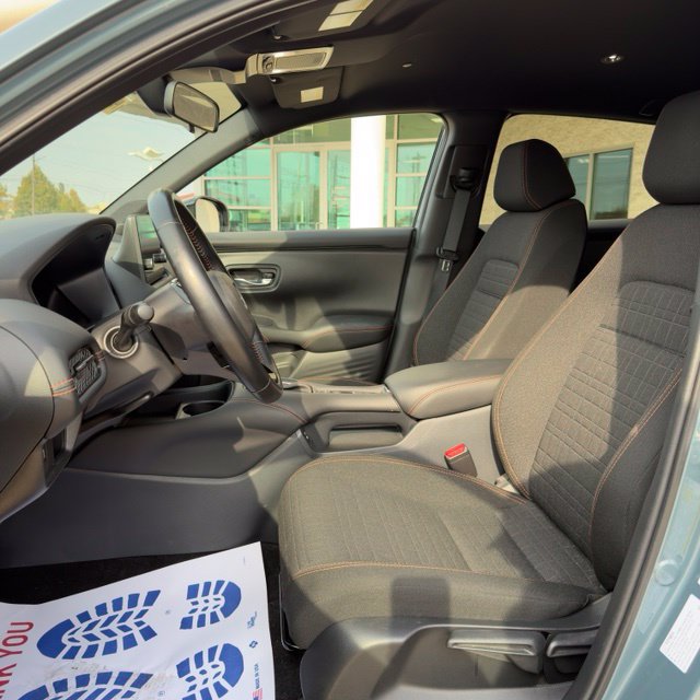 Used 2025 Honda HR-V Sport image 11