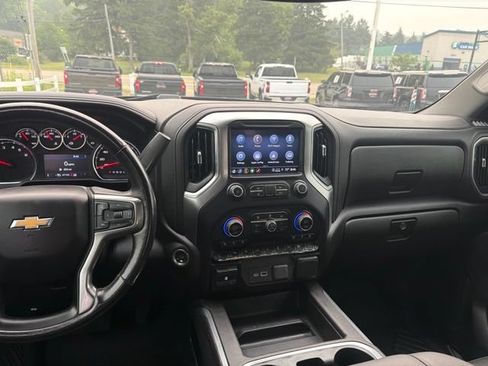 Used 2021 Chevrolet Silverado 1500 LTZ AWD/4WD image 23