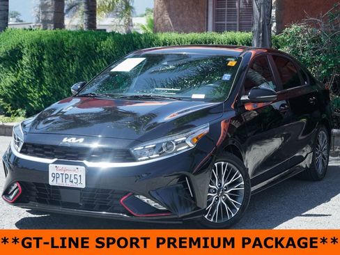 Used 2022 Kia Forte GT-Line w/ GT-Line Premium Package FWD image 4