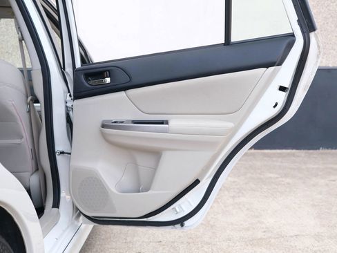 Used 2016 Subaru Impreza 2.0i Sport Premium image 28