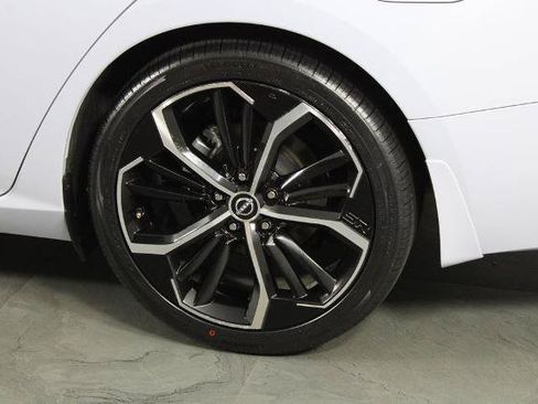 Certified 2023 Nissan Altima 2.5 SR FWD image 15