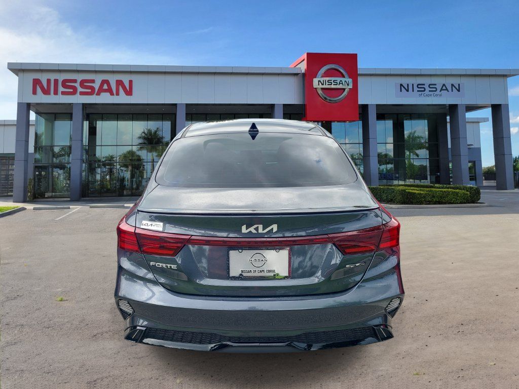 Used 2024 Kia Forte GT-Line FWD image 3