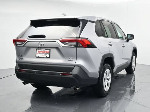 Used 2024 Toyota RAV4 LE AWD/4WD image 6