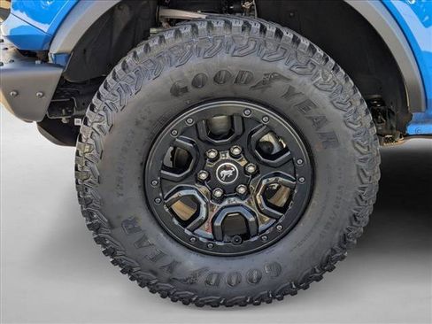 Used 2022 Ford Bronco Wildtrak image 24