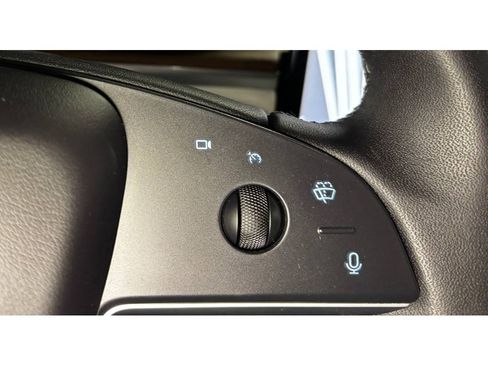 Used 2024 Tesla Model S image 26