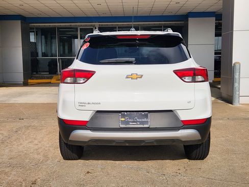 Used 2025 Chevrolet TrailBlazer LT AWD/4WD image 7