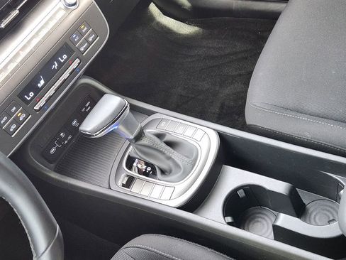 Certified 2025 Hyundai Kona SEL image 18