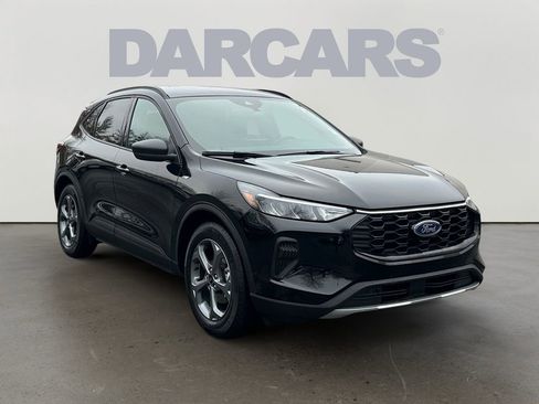 Used 2025 Ford Escape ST-Line image 1
