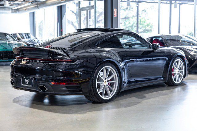 Used 2020 Porsche 911 Carrera 4S AWD/4WD image 6
