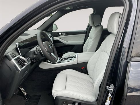 New 2026 BMW X5 xDrive40i w/ M Sport Package image 9