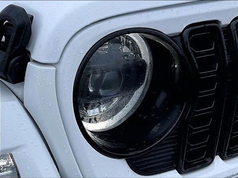 Used 2024 Jeep Wrangler High Altitude AWD/4WD image 33