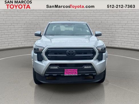 Used 2025 Toyota Tacoma SR5 image 2