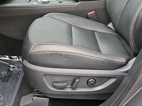 Used 2022 INFINITI QX50 Luxe w/ Appearance Package image 18